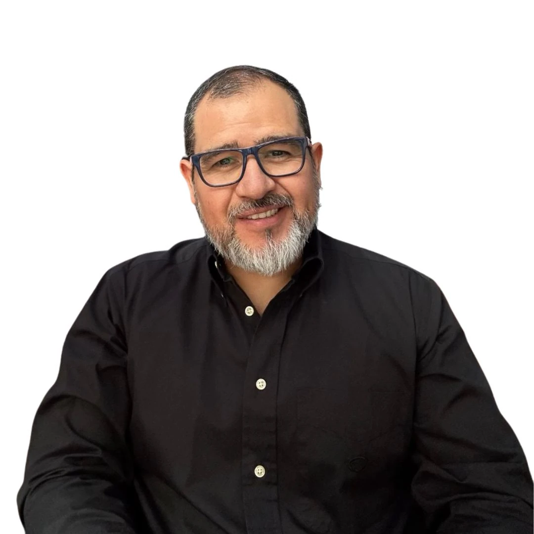 Especialista Juan Rosales